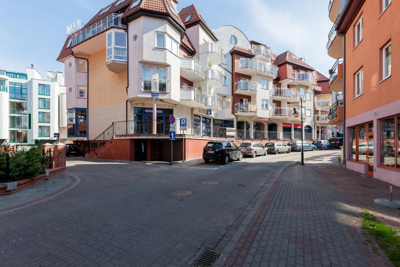 Port Kolobrzeg Cicha Street By Jantar Apartamenty 科沃布热格 外观 照片